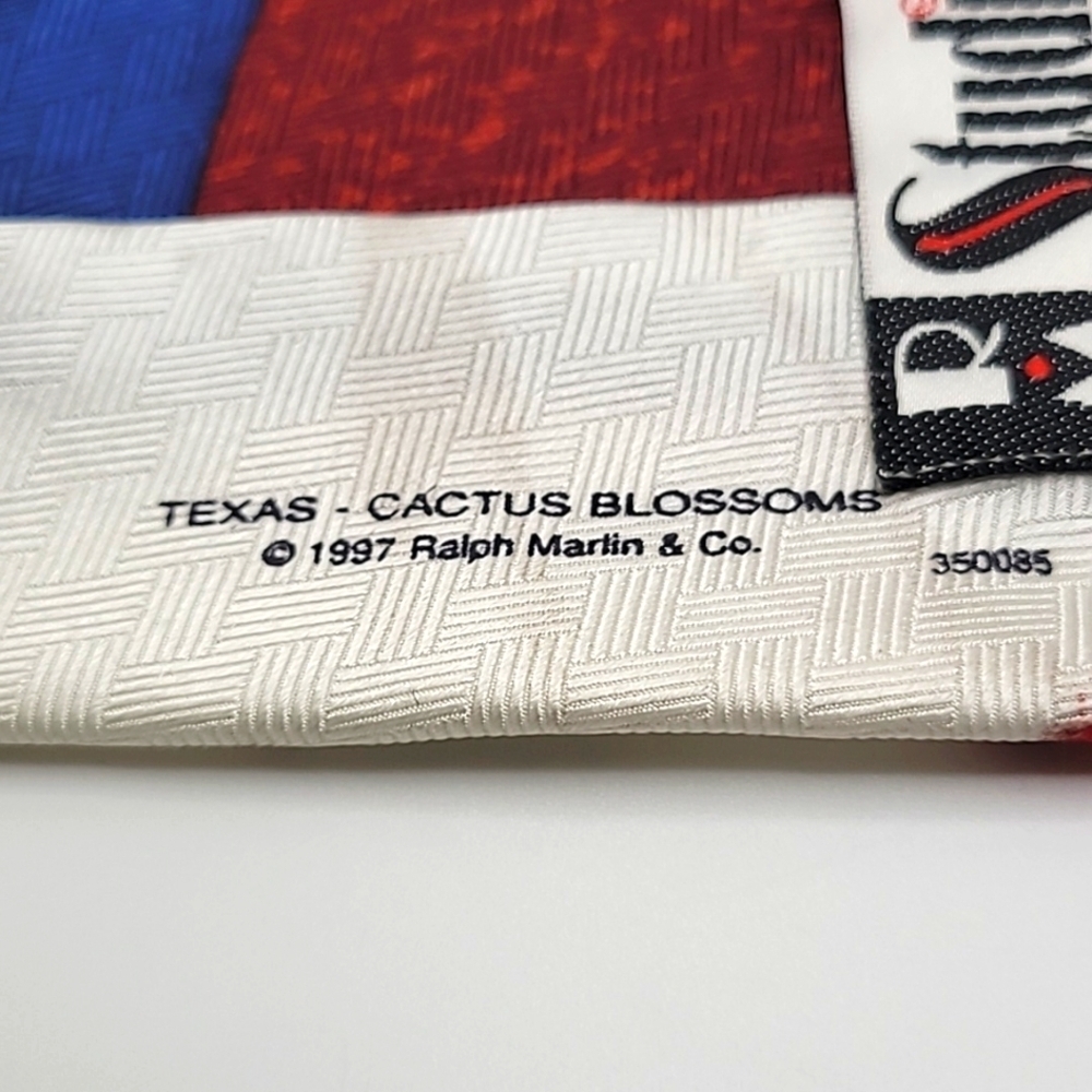 100% Silk Texas Cactus Blossoms 1997 Men's Tie Vintage - Picture 5 of 8